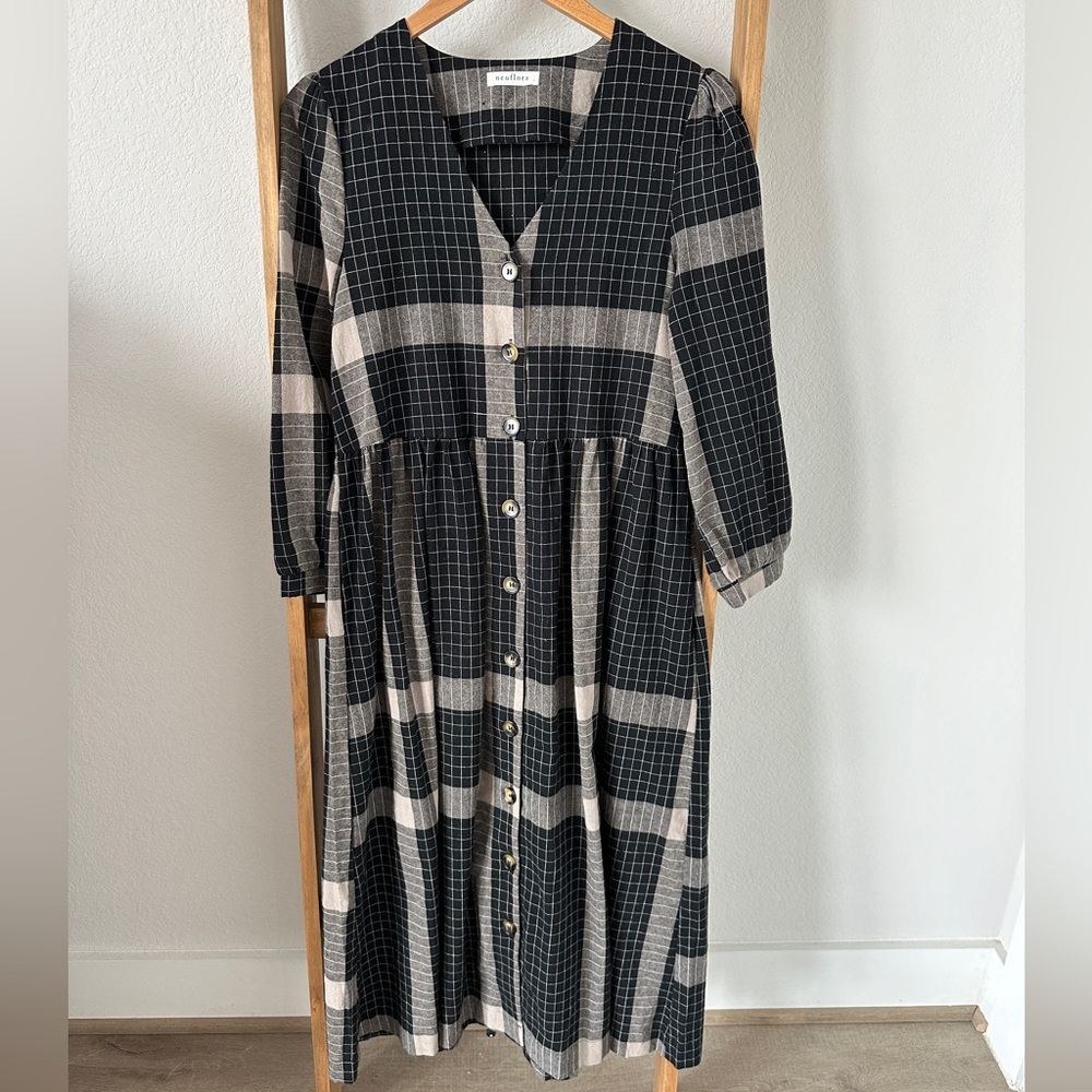 Neuflora Raleigh Dress size Small